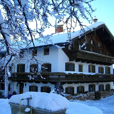 Farm stay Heissenhof *