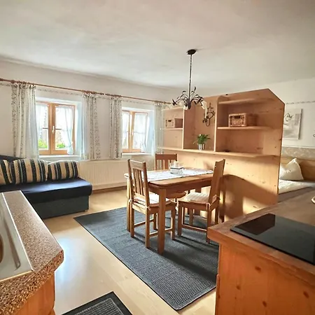 Farm stay Heissenhof